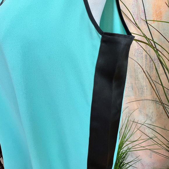 VTG๐Two Plus Size Viscose Blend Tank Tops - Picture 7 of 13